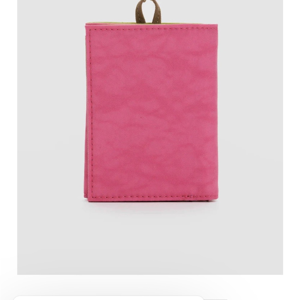BNIB BAGGU Snap Wallet, color Azalea